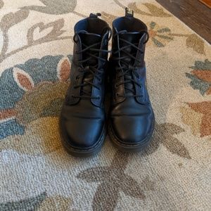 Dr. Martens | LUANA | USL 9